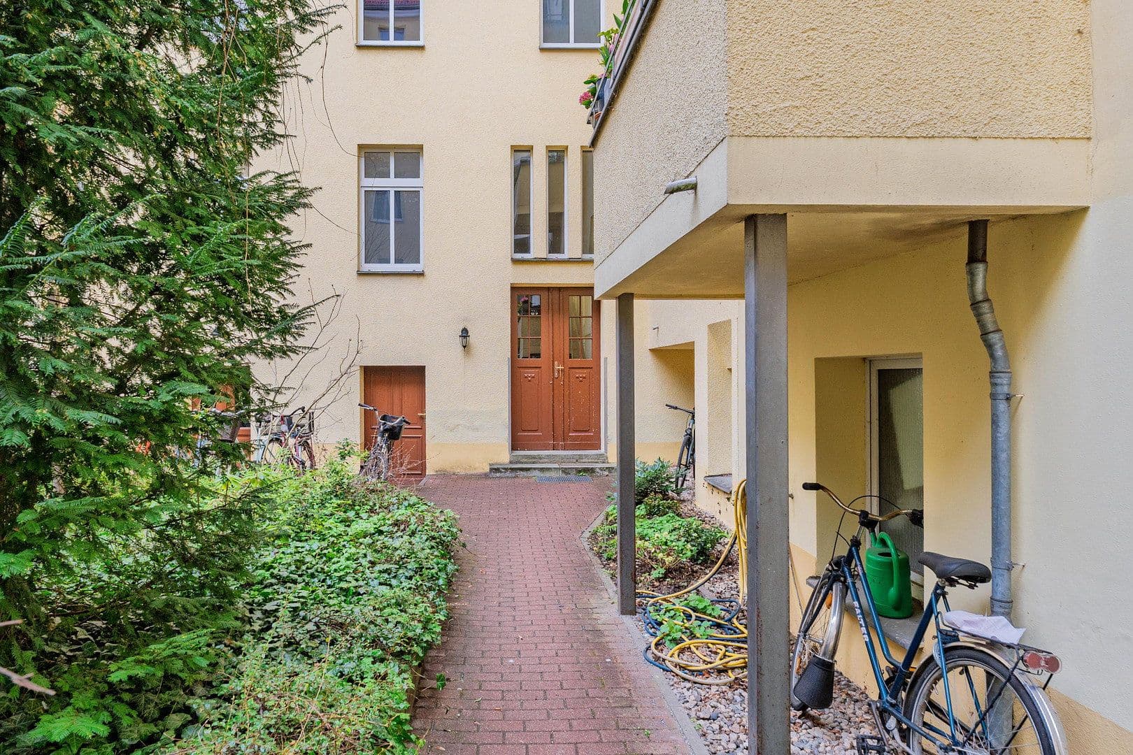 Predaj bytu 3-izbový 97 m², Berlin, Berlín Predaj bytu 3-izbový 97 m², Berlin, Berlín