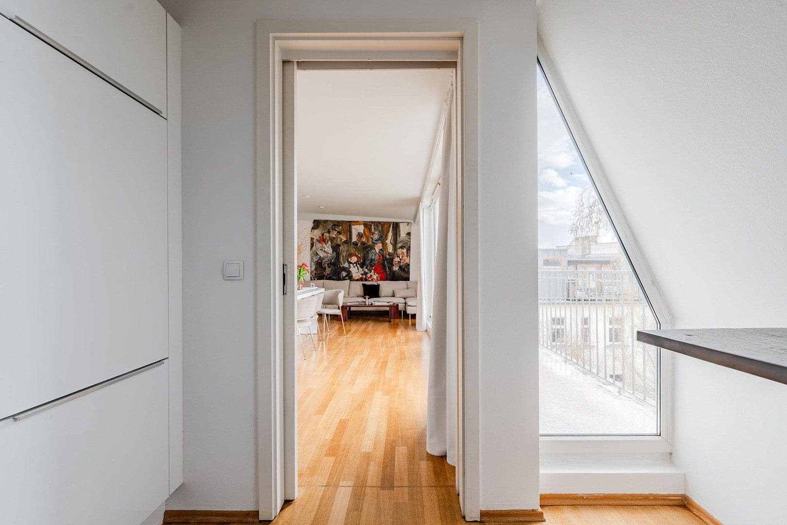 Predaj bytu 3-izbový 97 m², Berlin, Berlín Predaj bytu 3-izbový 97 m², Berlin, Berlín