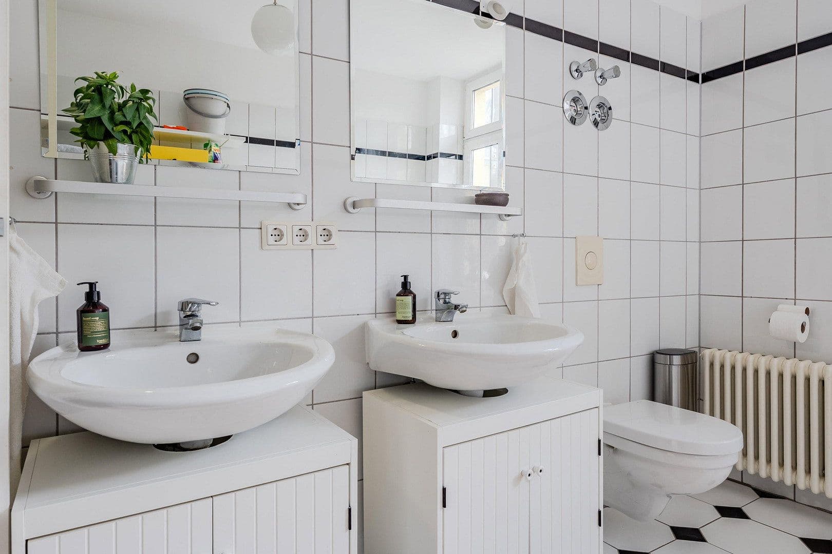 Predaj bytu 3-izbový 97 m², Berlin, Berlín Predaj bytu 3-izbový 97 m², Berlin, Berlín