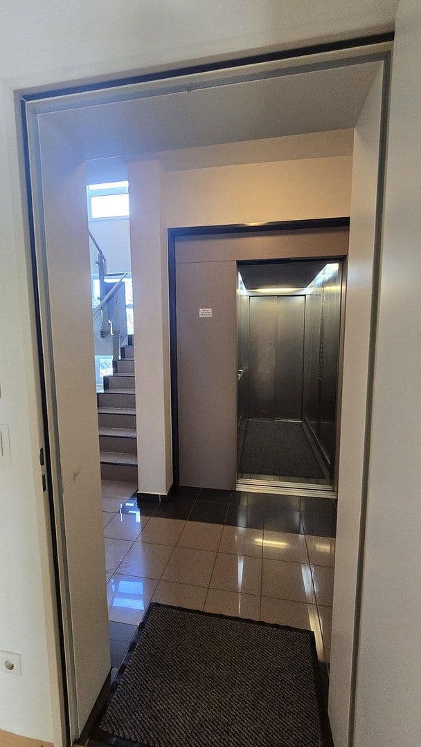 Predaj bytu 2-izbový 57 m², Hilde-und-Joseph, Professor-Neyses-Platz 2, Düsseldorf, Severné Porýnie - Westfálsko Predaj bytu 2-izbový 57 m², Hilde-und-Joseph, Professor-Neyses-Platz 2, Düsseldorf, Severné Porýnie - Westfálsko