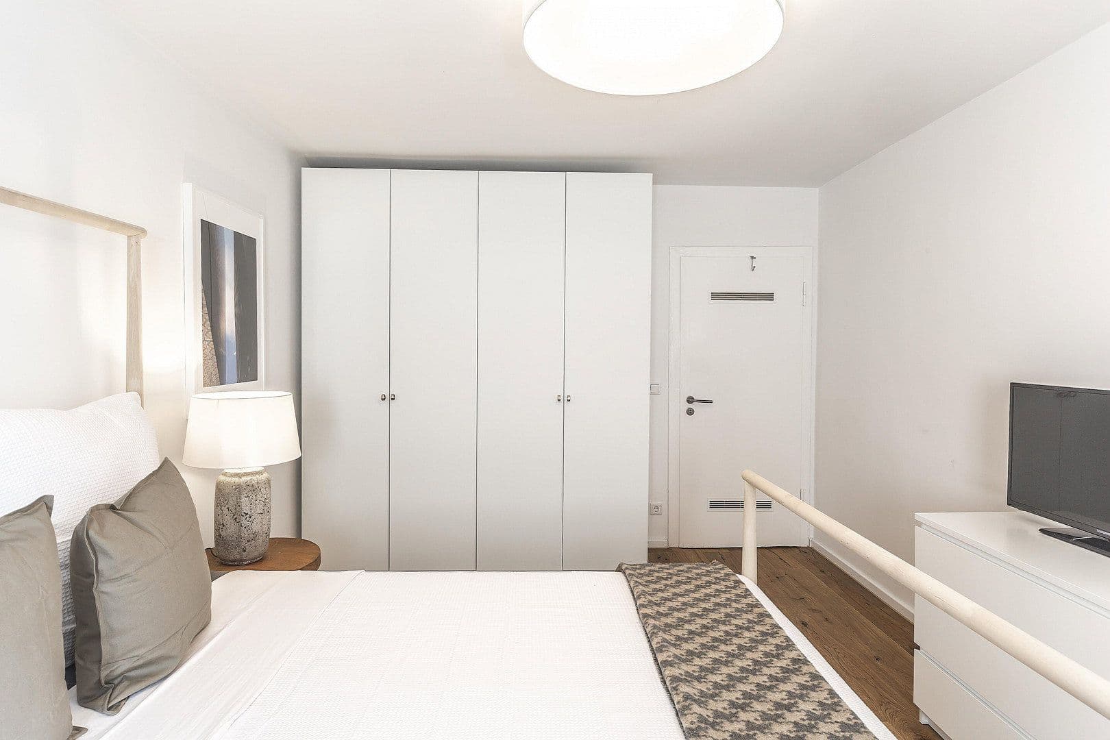 Prenájom bytu 2-izbový 56 m², Gladbacherstr. 27, Düsseldorf, Severné Porýnie - Westfálsko Prenájom bytu 2-izbový 56 m², Gladbacherstr. 27, Düsseldorf, Severné Porýnie - Westfálsko