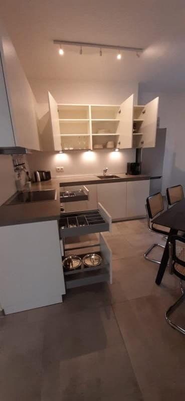 Prenájom bytu 2-izbový 83 m², Fritz-Reuter-Str.3, Berlin, Berlín Prenájom bytu 2-izbový 83 m², Fritz-Reuter-Str.3, Berlin, Berlín