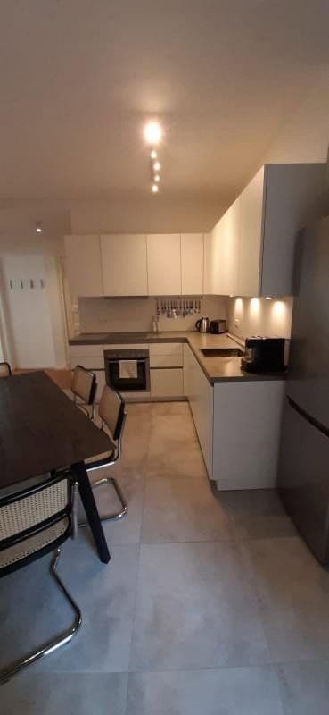 Prenájom bytu 2-izbový 83 m², Fritz-Reuter-Str.3, Berlin, Berlín Prenájom bytu 2-izbový 83 m², Fritz-Reuter-Str.3, Berlin, Berlín