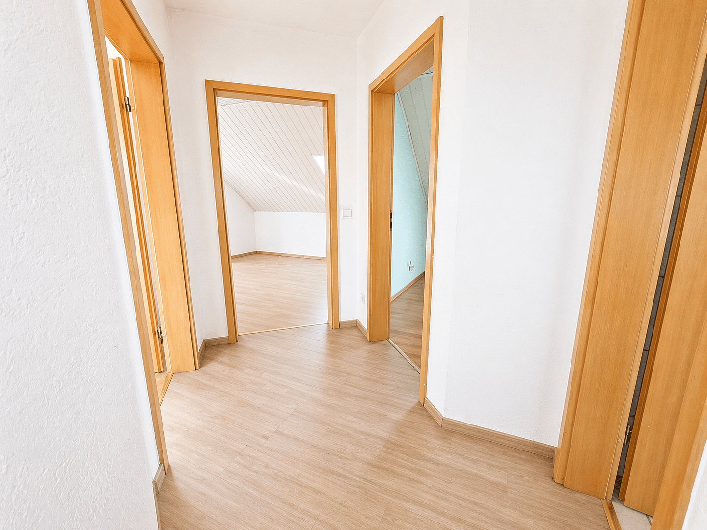 Predaj domu 105 m², pozemek 490 m², Mecklenburgerstr. 29, Langenzenn, Bavorsko Predaj domu 105 m², pozemek 490 m², Mecklenburgerstr. 29, Langenzenn, Bavorsko