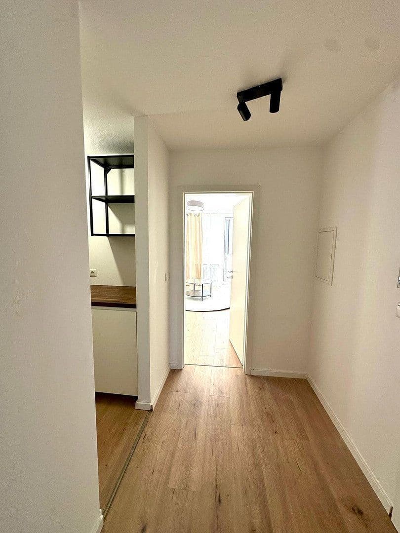 Prenájom bytu 50 m², Senftlstraße 1a, München, Bavorsko Prenájom bytu 50 m², Senftlstraße 1a, München, Bavorsko