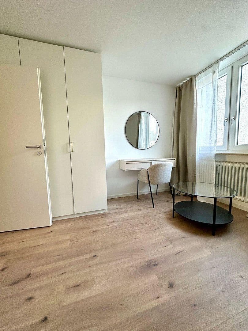 Prenájom bytu 50 m², Senftlstraße 1a, München, Bavorsko Prenájom bytu 50 m², Senftlstraße 1a, München, Bavorsko