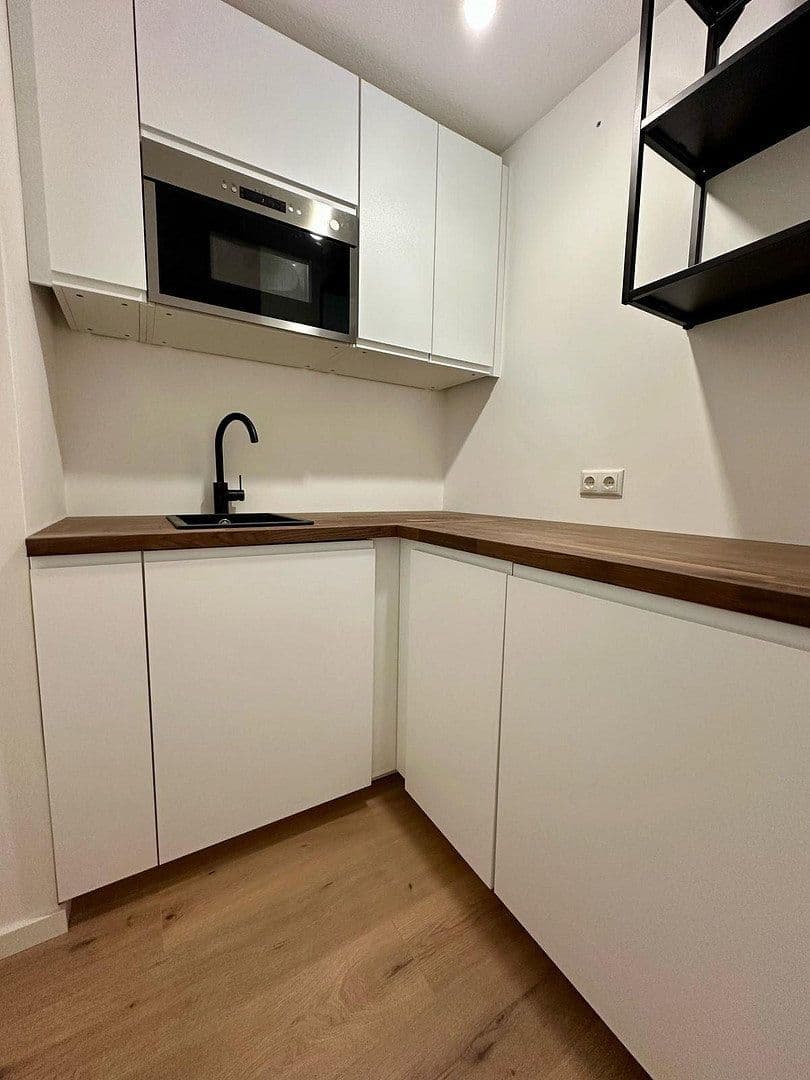 Prenájom bytu 50 m², Senftlstraße 1a, München, Bavorsko Prenájom bytu 50 m², Senftlstraße 1a, München, Bavorsko