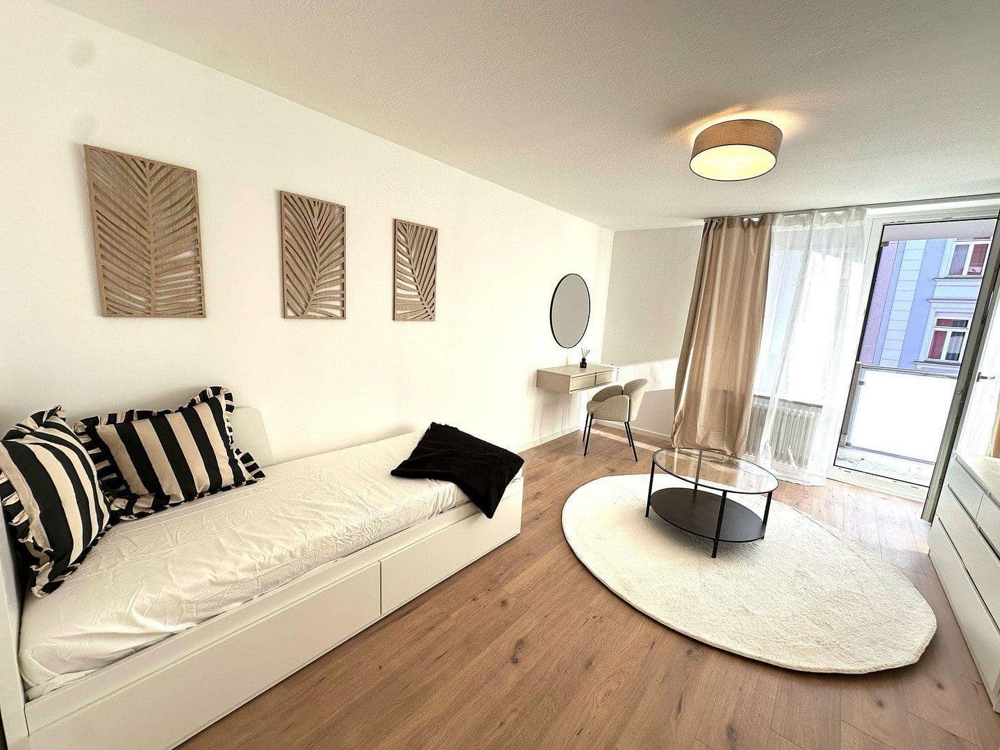 Prenájom bytu 50 m², Senftlstraße 1a, München, Bavorsko Prenájom bytu 50 m², Senftlstraße 1a, München, Bavorsko