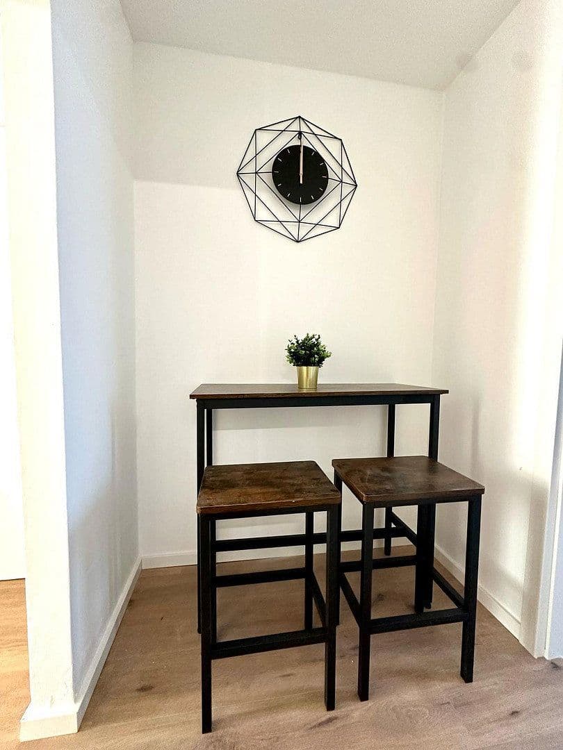 Prenájom bytu 50 m², Senftlstraße 1a, München, Bavorsko Prenájom bytu 50 m², Senftlstraße 1a, München, Bavorsko