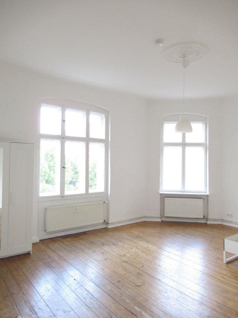 Prenájom bytu 3-izbový 93 m², Berlin, Berlín Prenájom bytu 3-izbový 93 m², Berlin, Berlín