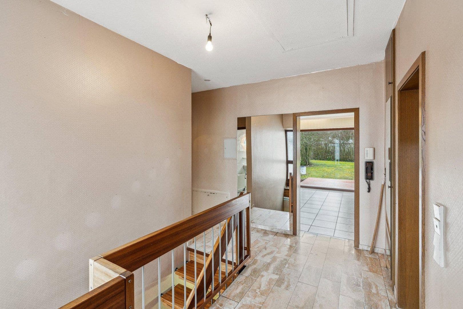 Predaj domu 140 m², pozemek 774 m², Erbach, Bádensko-Wurttembersko Predaj domu 140 m², pozemek 774 m², Erbach, Bádensko-Wurttembersko