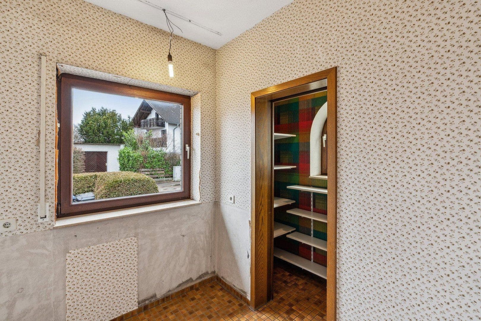 Predaj domu 140 m², pozemek 774 m², Erbach, Bádensko-Wurttembersko Predaj domu 140 m², pozemek 774 m², Erbach, Bádensko-Wurttembersko