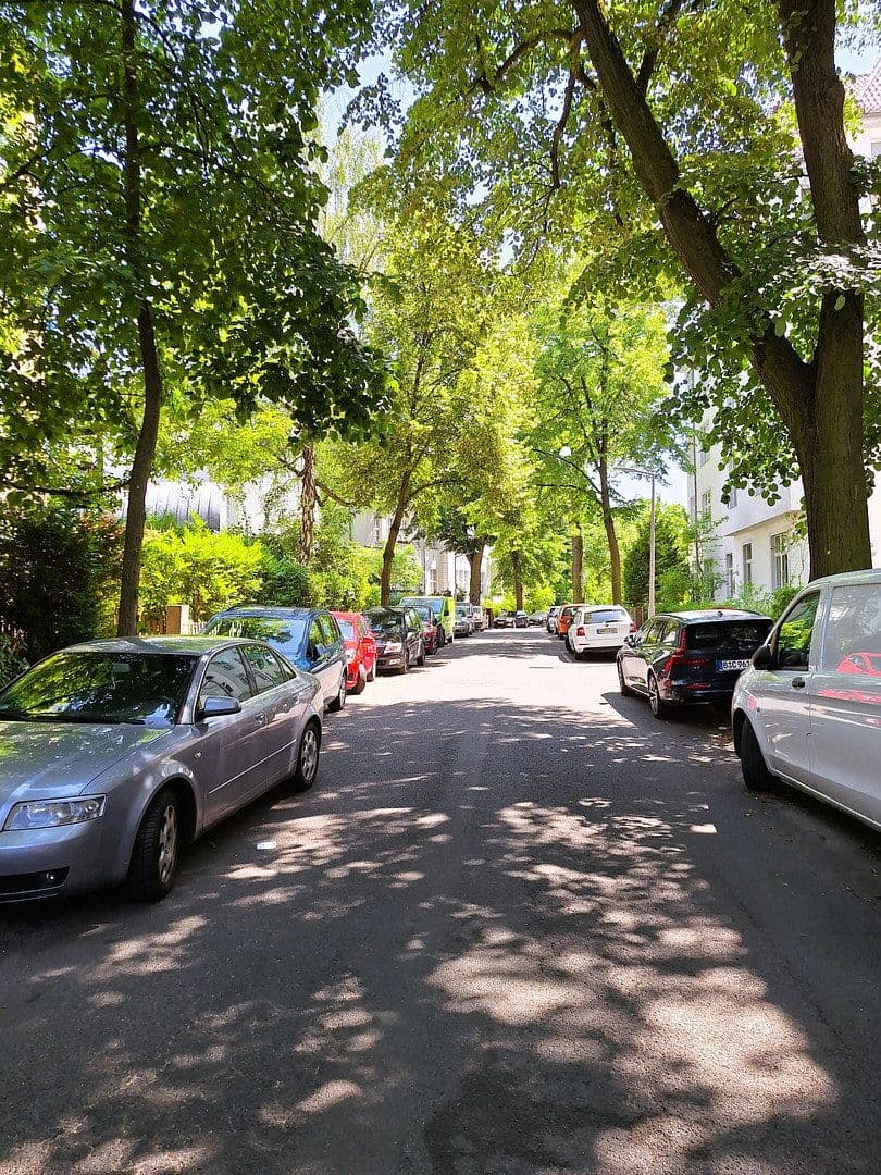 Predaj bytu 2-izbový 65 m², Leydenallee 37, Berlin, Berlín Predaj bytu 2-izbový 65 m², Leydenallee 37, Berlin, Berlín