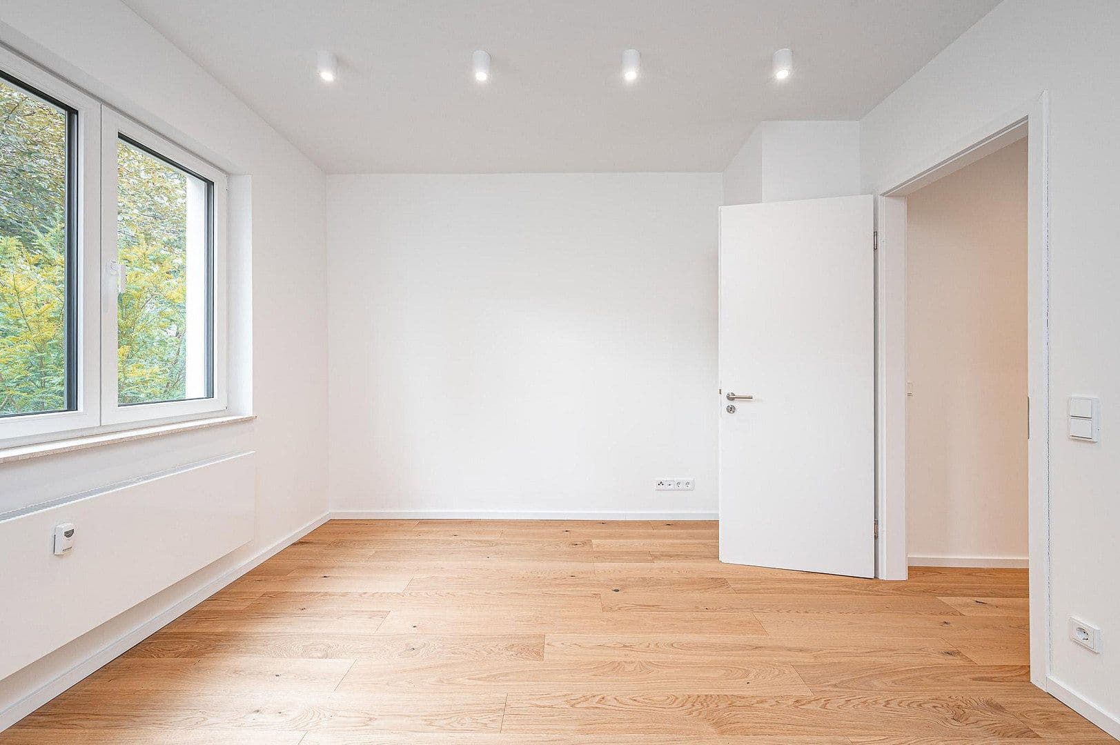 Predaj bytu 2-izbový 65 m², Leydenallee 37, Berlin, Berlín Predaj bytu 2-izbový 65 m², Leydenallee 37, Berlin, Berlín