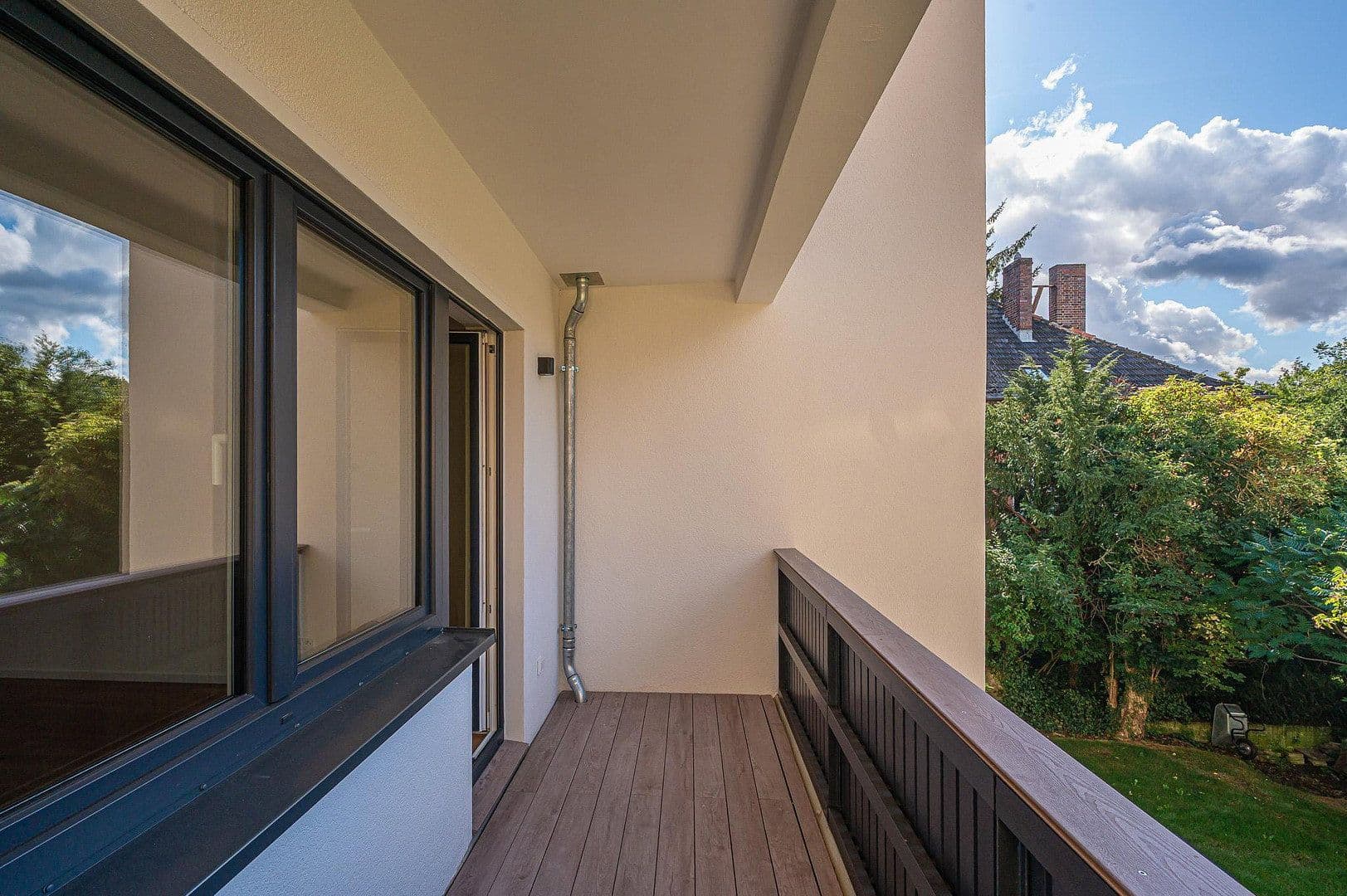 Predaj bytu 2-izbový 65 m², Leydenallee 37, Berlin, Berlín Predaj bytu 2-izbový 65 m², Leydenallee 37, Berlin, Berlín
