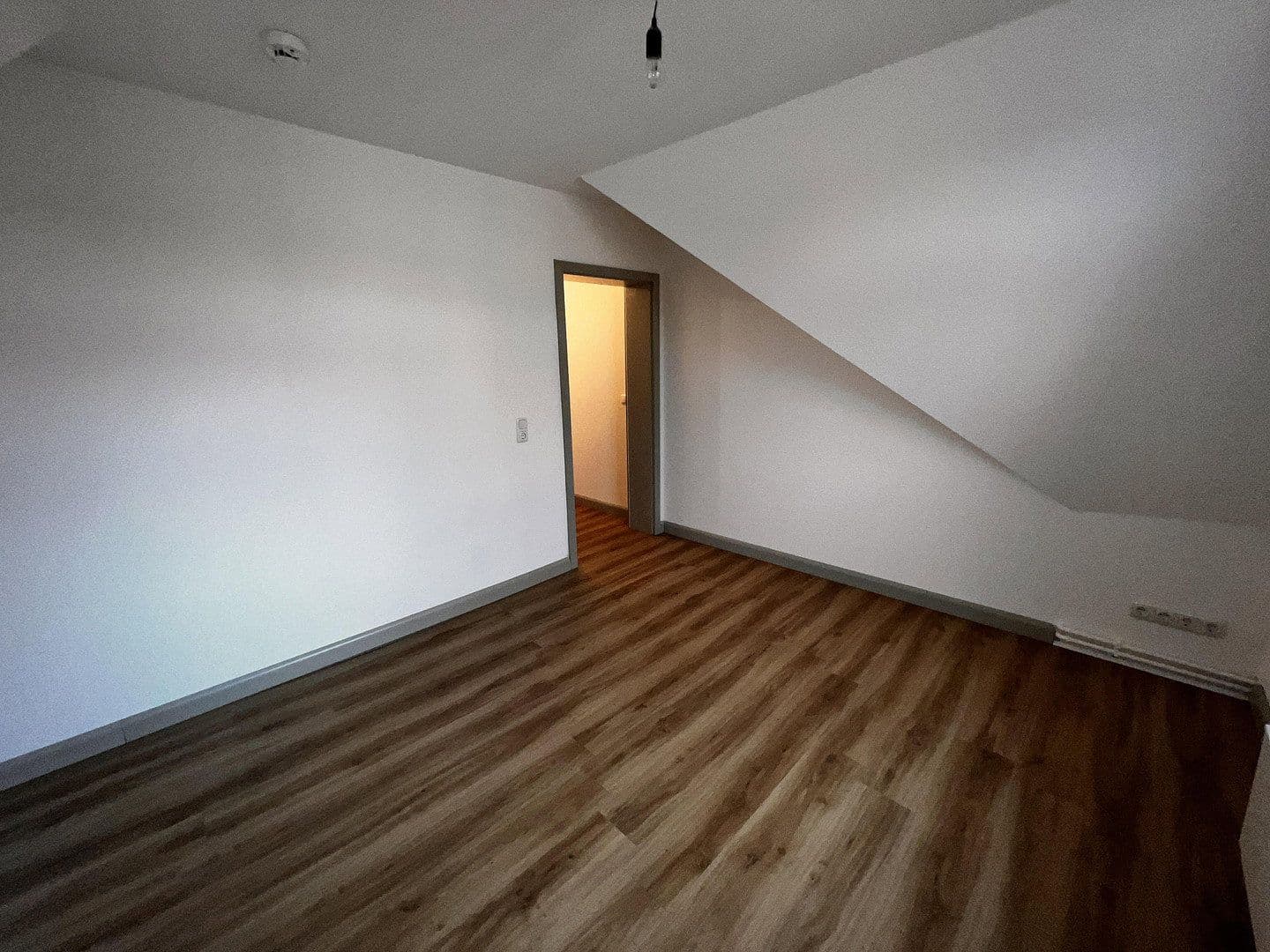 Predaj bytu 3-izbový 66 m², Ludwigsluster Straße 24, Neustadt-Glewe, Meklenbursko-Predpomoransko Predaj bytu 3-izbový 66 m², Ludwigsluster Straße 24, Neustadt-Glewe, Meklenbursko-Predpomoransko