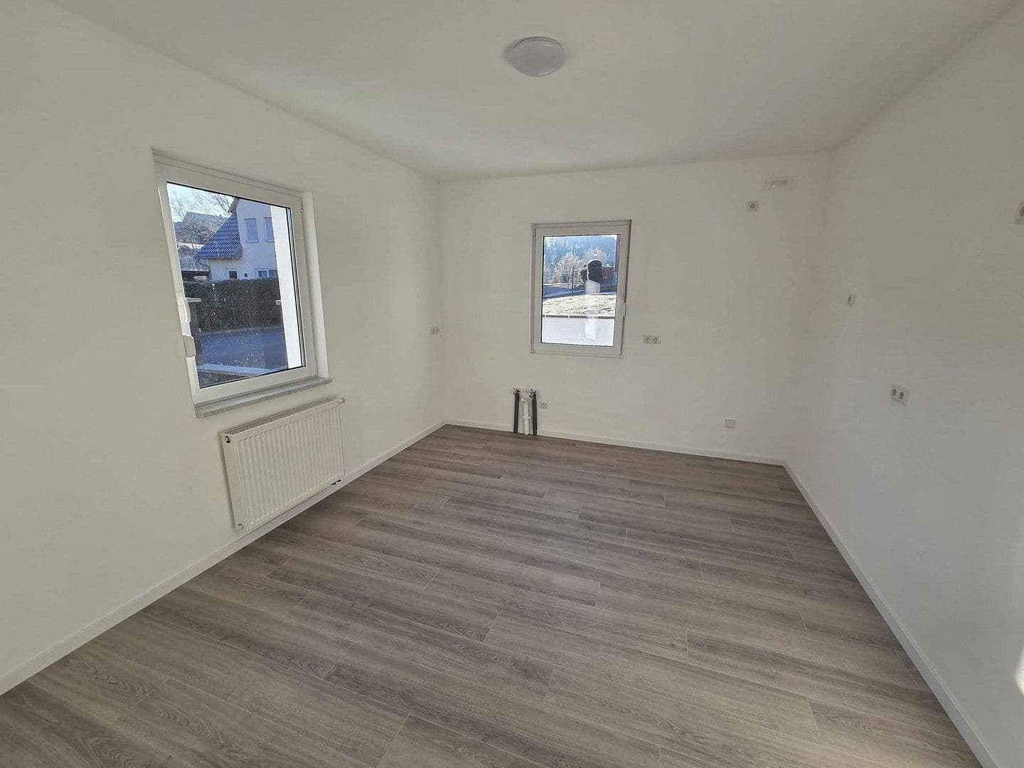 Predaj domu 108 m², pozemek 767 m², Ortenleite 8, Gerach, Bavorsko Predaj domu 108 m², pozemek 767 m², Ortenleite 8, Gerach, Bavorsko