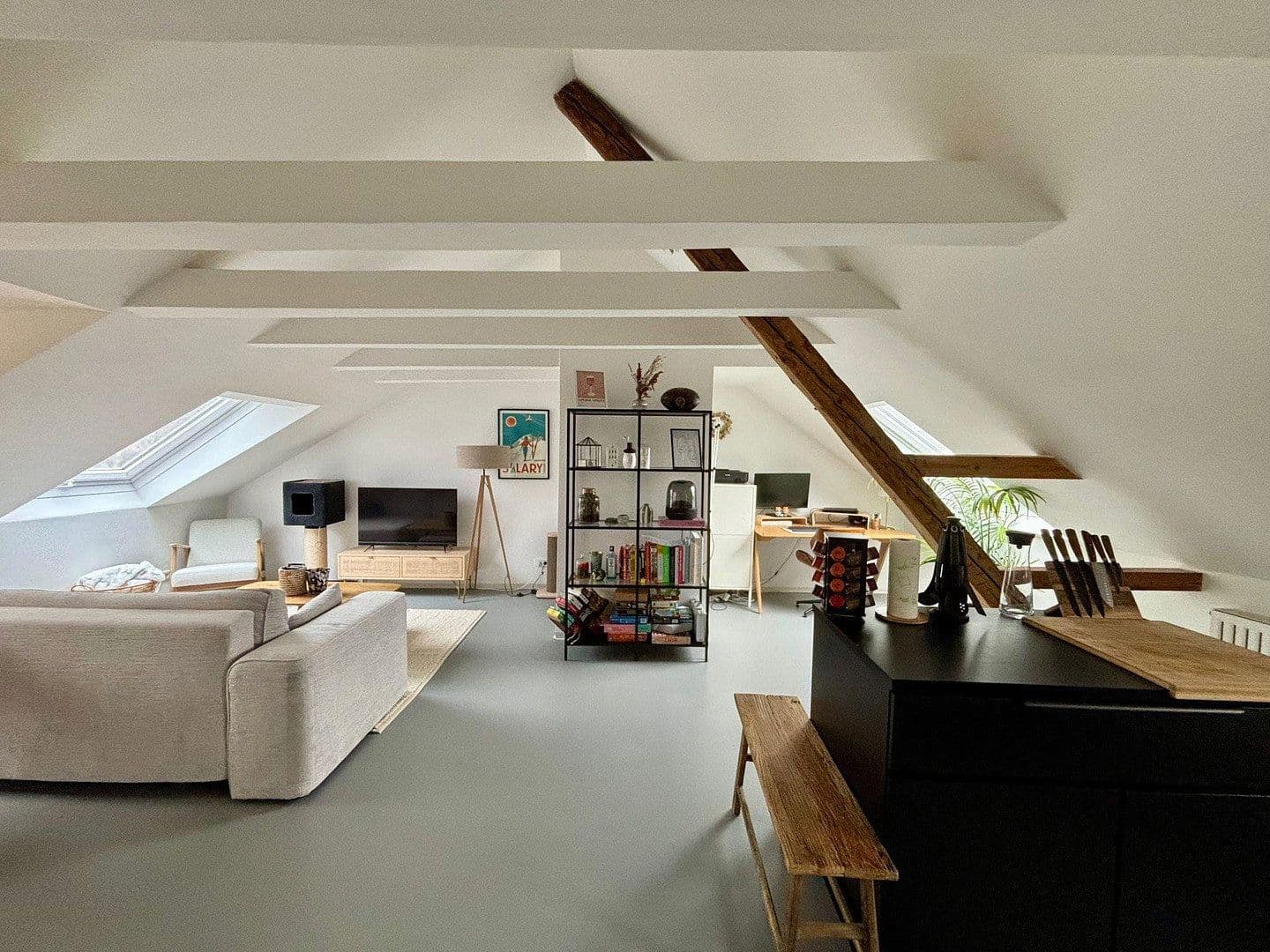 Prenájom bytu 2-izbový 62 m², Feuerseeplatz 10, Stuttgart, Bádensko-Wurttembersko Prenájom bytu 2-izbový 62 m², Feuerseeplatz 10, Stuttgart, Bádensko-Wurttembersko