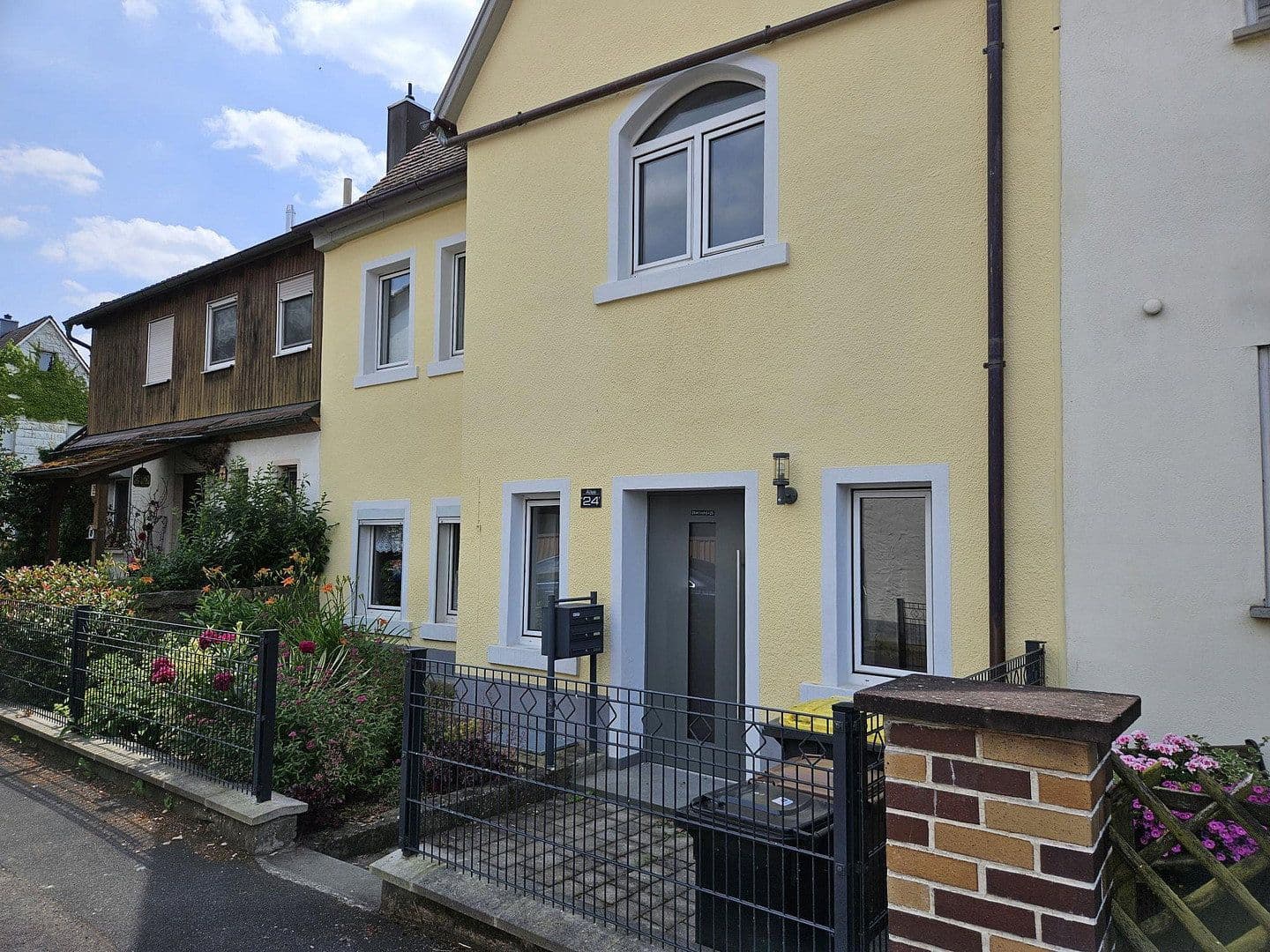 Prenájom bytu 2-izbový 62 m², Markt Bibart, Bavorsko Prenájom bytu 2-izbový 62 m², Markt Bibart, Bavorsko