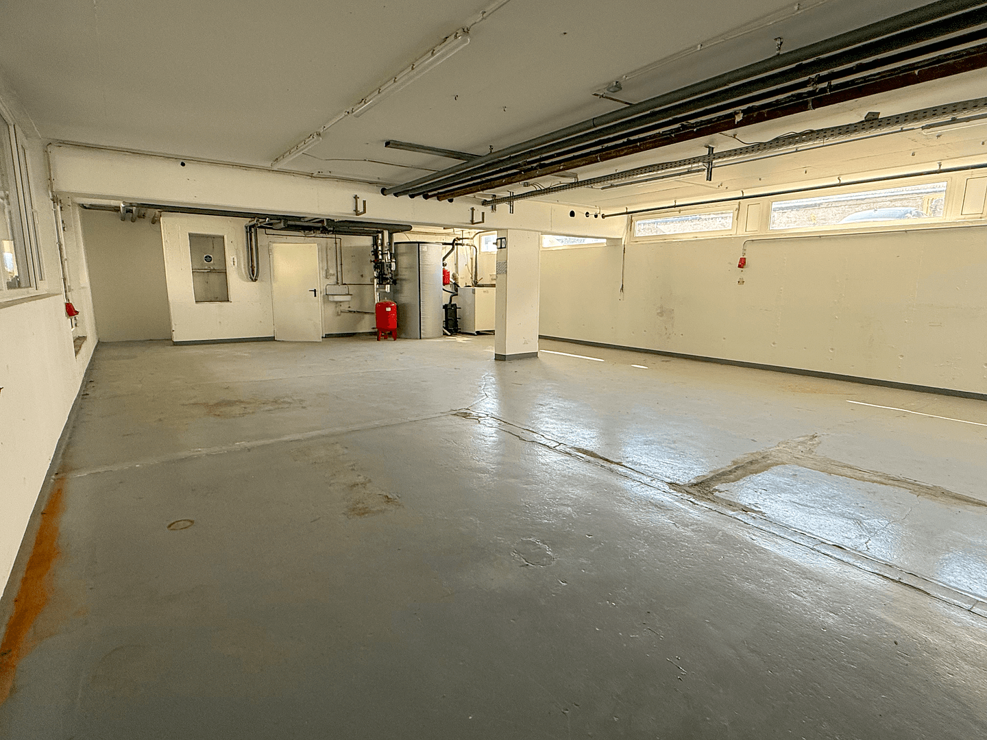 Prenájom nebytového priestoru 147 m², Düsseldorfer Str. 65-67, Leverkusen, Severné Porýnie - Westfálsko Prenájom nebytového priestoru 147 m², Düsseldorfer Str. 65-67, Leverkusen, Severné Porýnie - Westfálsko