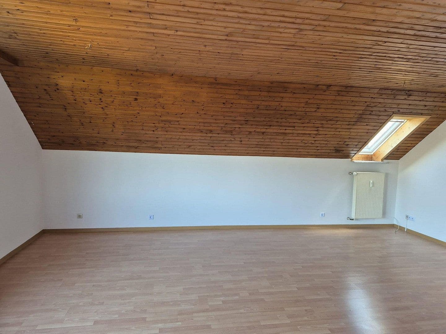 Prenájom bytu 2-izbový 62 m², Theodor Heuss Str. 2, Kastellaun, Porýnie-Falcko Prenájom bytu 2-izbový 62 m², Theodor Heuss Str. 2, Kastellaun, Porýnie-Falcko