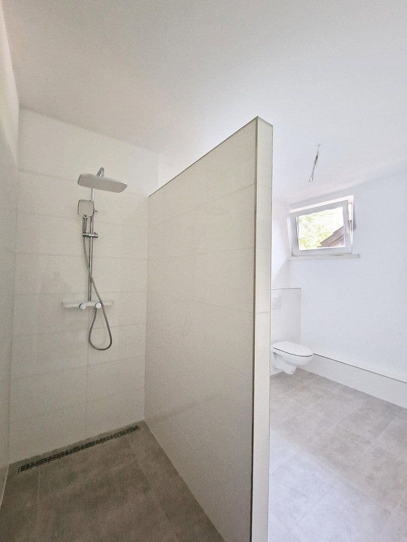 Prenájom bytu 4-izbový 123 m², Göhrdestraße 1a, Himbergen, Dolné Sasko Prenájom bytu 4-izbový 123 m², Göhrdestraße 1a, Himbergen, Dolné Sasko