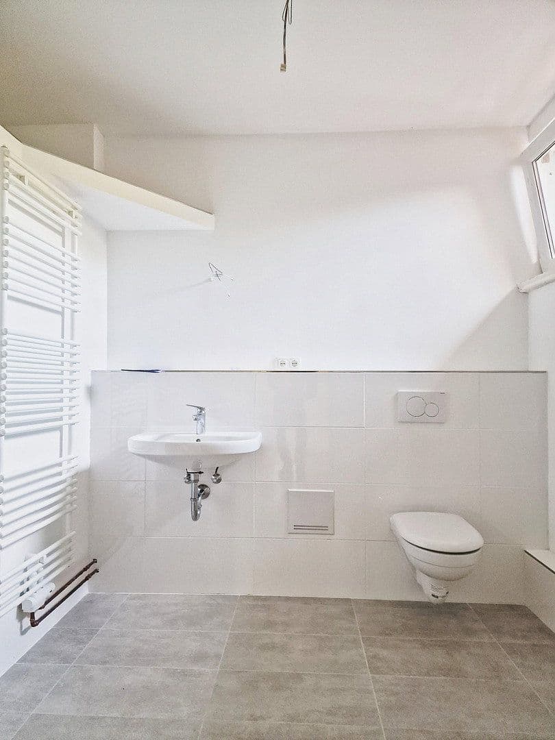 Prenájom bytu 4-izbový 123 m², Göhrdestraße 1a, Himbergen, Dolné Sasko Prenájom bytu 4-izbový 123 m², Göhrdestraße 1a, Himbergen, Dolné Sasko