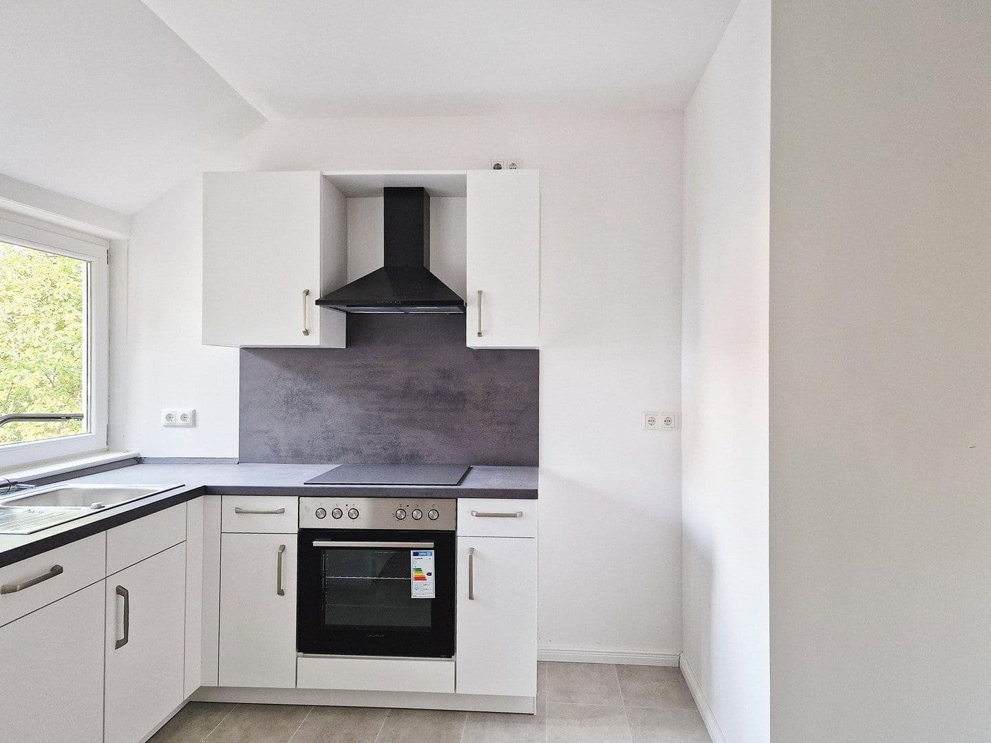 Prenájom bytu 4-izbový 123 m², Göhrdestraße 1a, Himbergen, Dolné Sasko Prenájom bytu 4-izbový 123 m², Göhrdestraße 1a, Himbergen, Dolné Sasko