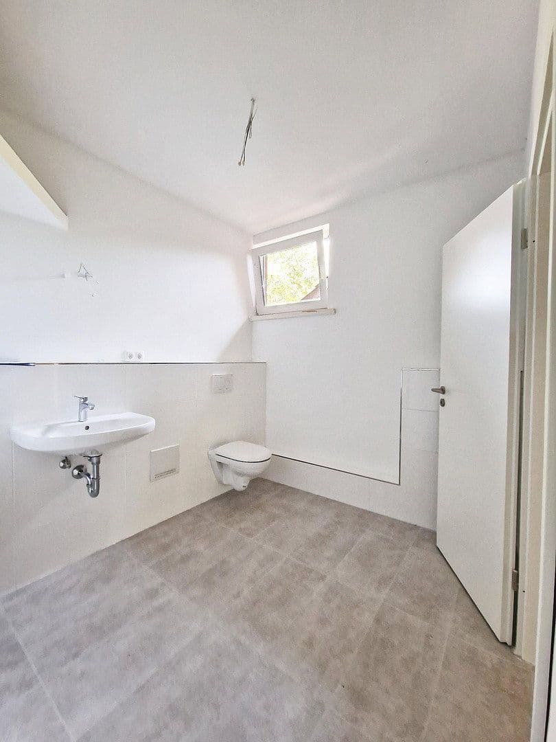 Prenájom bytu 4-izbový 123 m², Göhrdestraße 1a, Himbergen, Dolné Sasko Prenájom bytu 4-izbový 123 m², Göhrdestraße 1a, Himbergen, Dolné Sasko