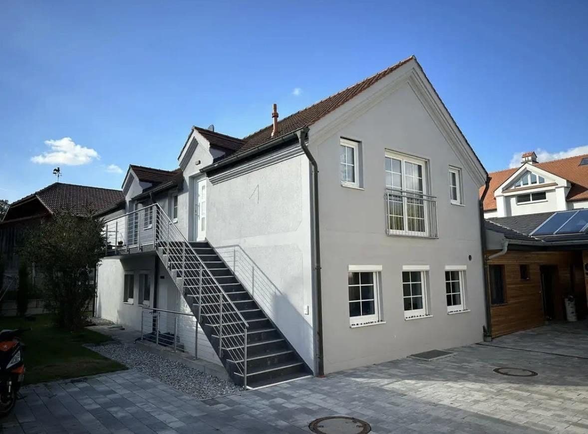 Predaj domu 264 m², pozemek 810 m², Heldenstein, Bavorsko Predaj domu 264 m², pozemek 810 m², Heldenstein, Bavorsko