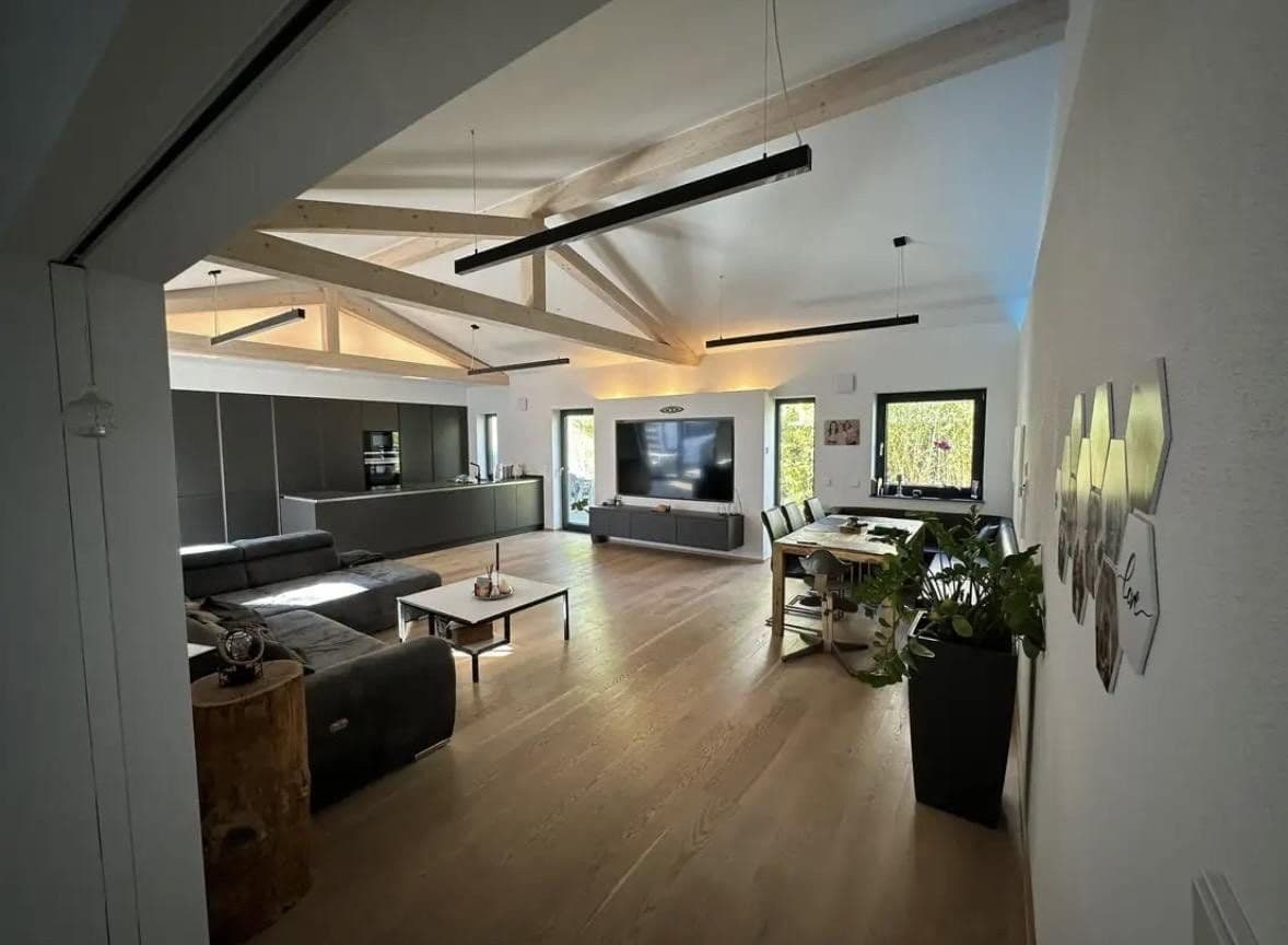 Predaj domu 264 m², pozemek 810 m², Heldenstein, Bavorsko Predaj domu 264 m², pozemek 810 m², Heldenstein, Bavorsko