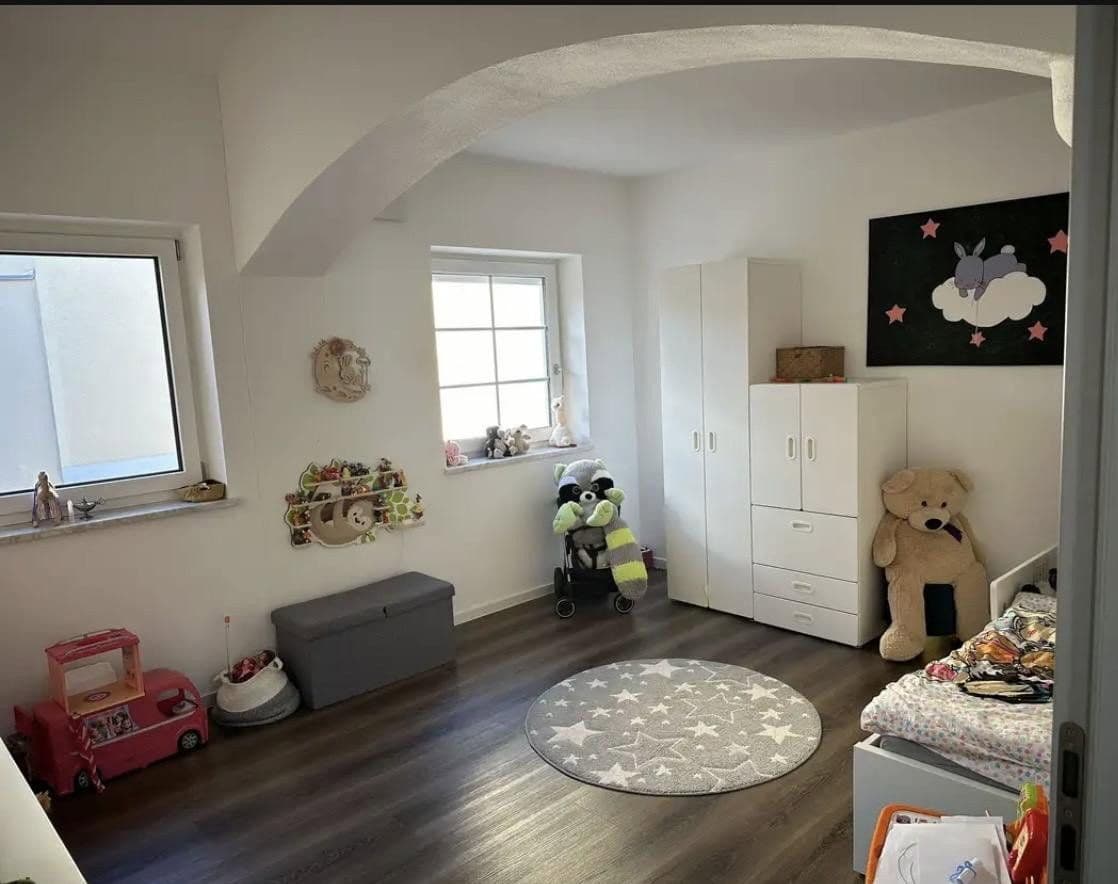 Predaj domu 264 m², pozemek 810 m², Heldenstein, Bavorsko Predaj domu 264 m², pozemek 810 m², Heldenstein, Bavorsko