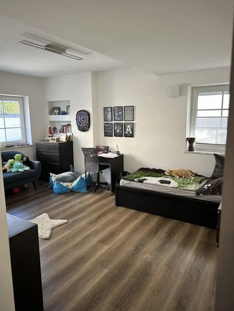 Predaj domu 264 m², pozemek 810 m², Heldenstein, Bavorsko Predaj domu 264 m², pozemek 810 m², Heldenstein, Bavorsko