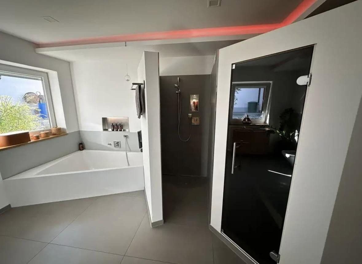 Predaj domu 264 m², pozemek 810 m², Heldenstein, Bavorsko Predaj domu 264 m², pozemek 810 m², Heldenstein, Bavorsko