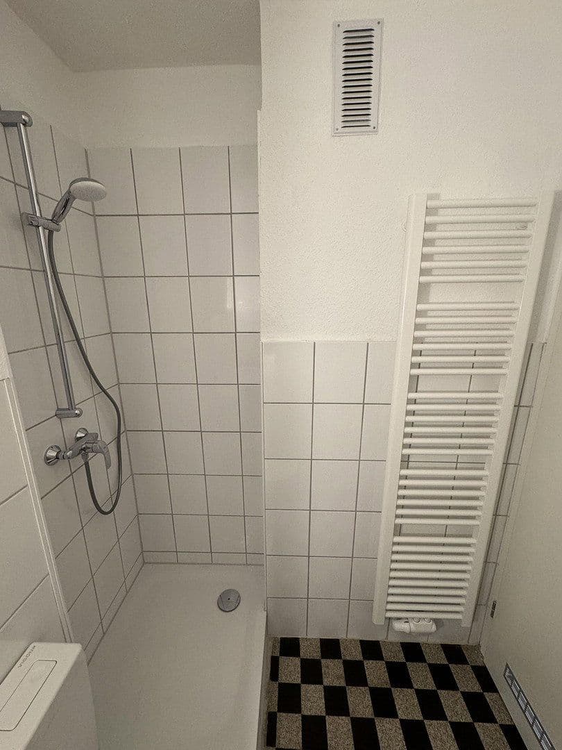 Prenájom bytu 1-izbový 33 m², Oberhausen, Severné Porýnie - Westfálsko Prenájom bytu 1-izbový 33 m², Oberhausen, Severné Porýnie - Westfálsko