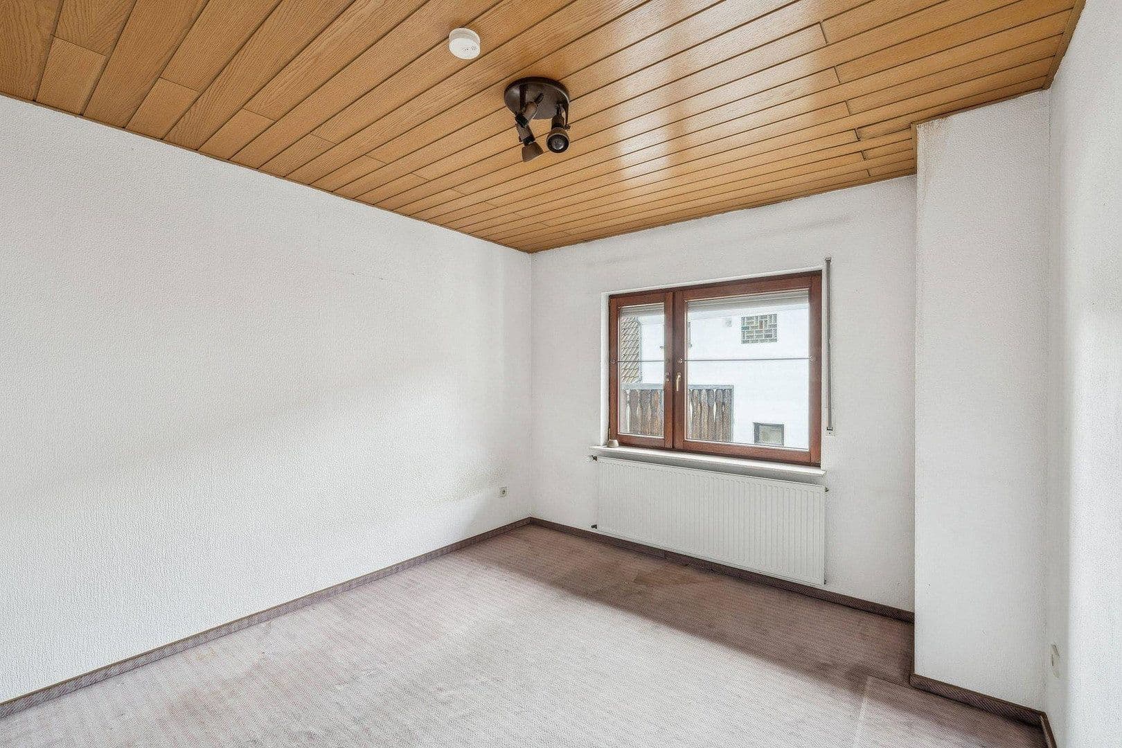 Predaj domu 291 m², pozemek 292 m², Stockstadt am Rhein, Hesensko Predaj domu 291 m², pozemek 292 m², Stockstadt am Rhein, Hesensko