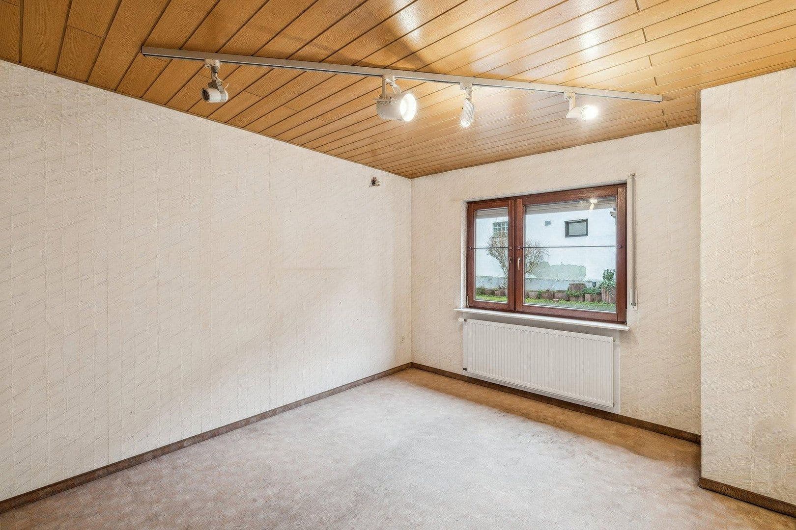 Predaj domu 291 m², pozemek 292 m², Stockstadt am Rhein, Hesensko Predaj domu 291 m², pozemek 292 m², Stockstadt am Rhein, Hesensko