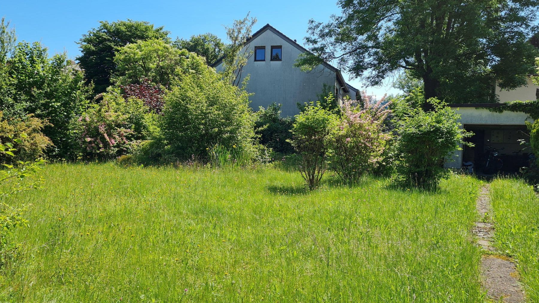 Predaj pozemku 775 m², Haar, Bavorsko Predaj pozemku 775 m², Haar, Bavorsko