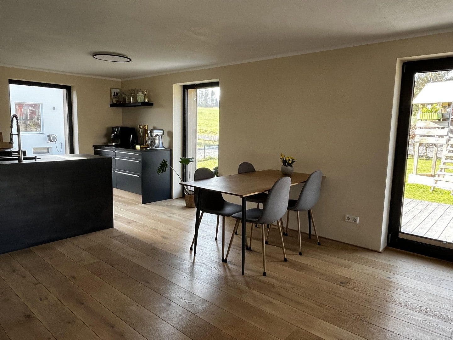 Predaj domu 141 m², pozemek 618 m², Leutkirch im Allgäu, Bádensko-Wurttembersko Predaj domu 141 m², pozemek 618 m², Leutkirch im Allgäu, Bádensko-Wurttembersko
