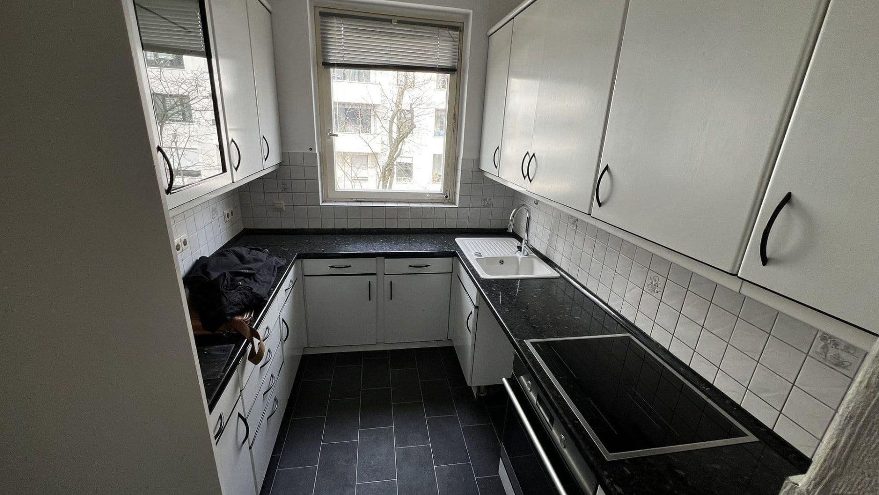 Predaj bytu 3-izbový 71 m², Berlin, Berlín Predaj bytu 3-izbový 71 m², Berlin, Berlín