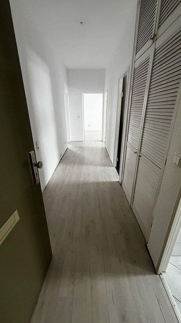 Predaj bytu 3-izbový 71 m², Berlin, Berlín Predaj bytu 3-izbový 71 m², Berlin, Berlín