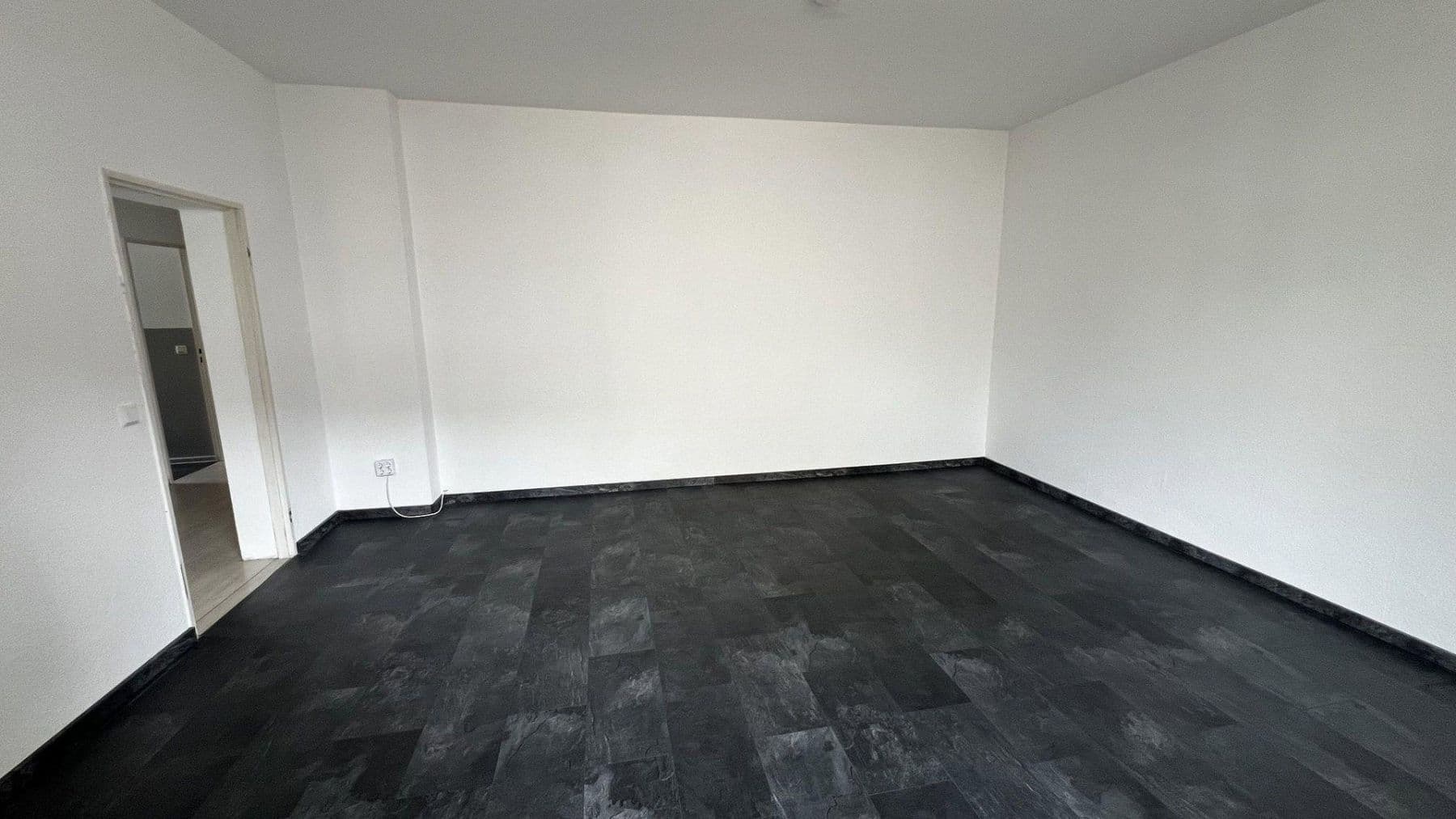 Predaj bytu 3-izbový 71 m², Berlin, Berlín Predaj bytu 3-izbový 71 m², Berlin, Berlín