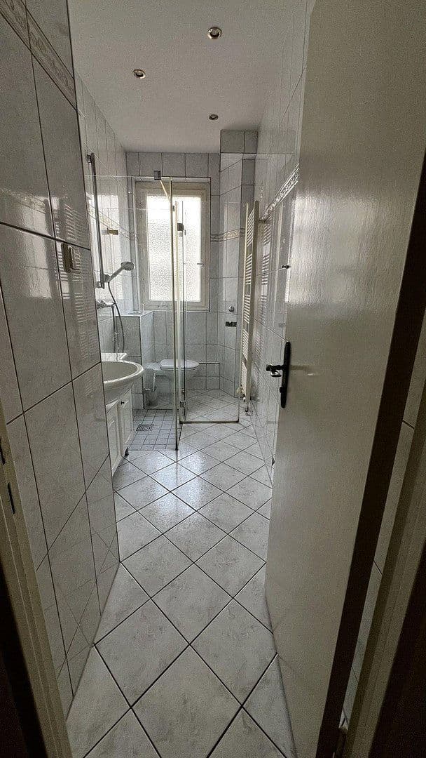 Predaj bytu 3-izbový 71 m², Berlin, Berlín Predaj bytu 3-izbový 71 m², Berlin, Berlín