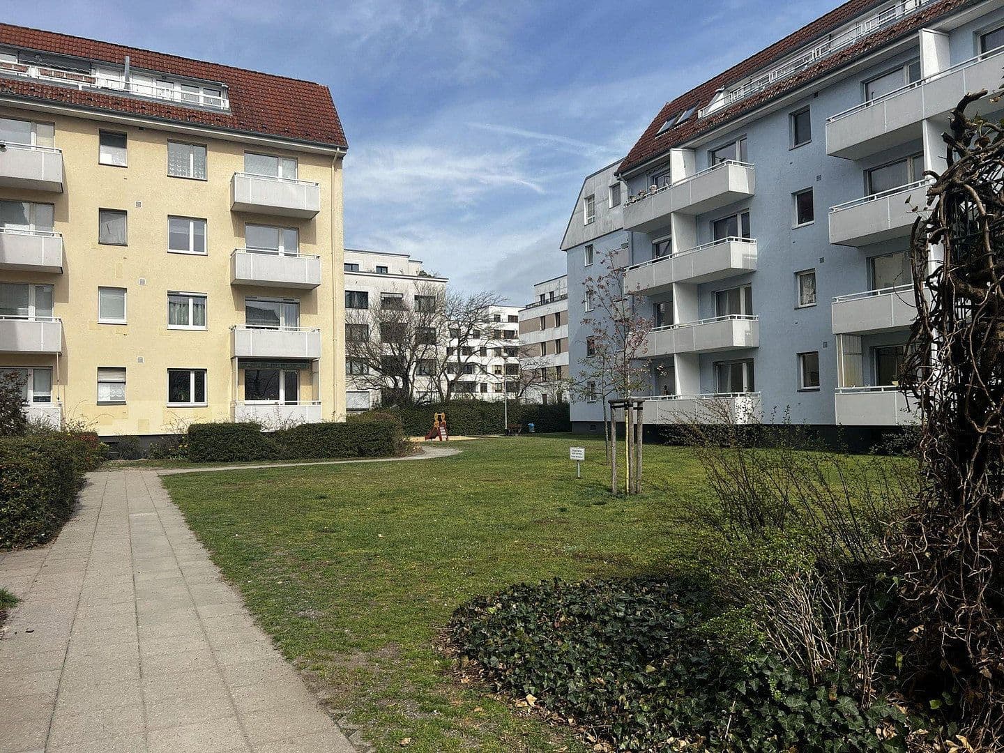 Predaj bytu 3-izbový 71 m², Berlin, Berlín Predaj bytu 3-izbový 71 m², Berlin, Berlín