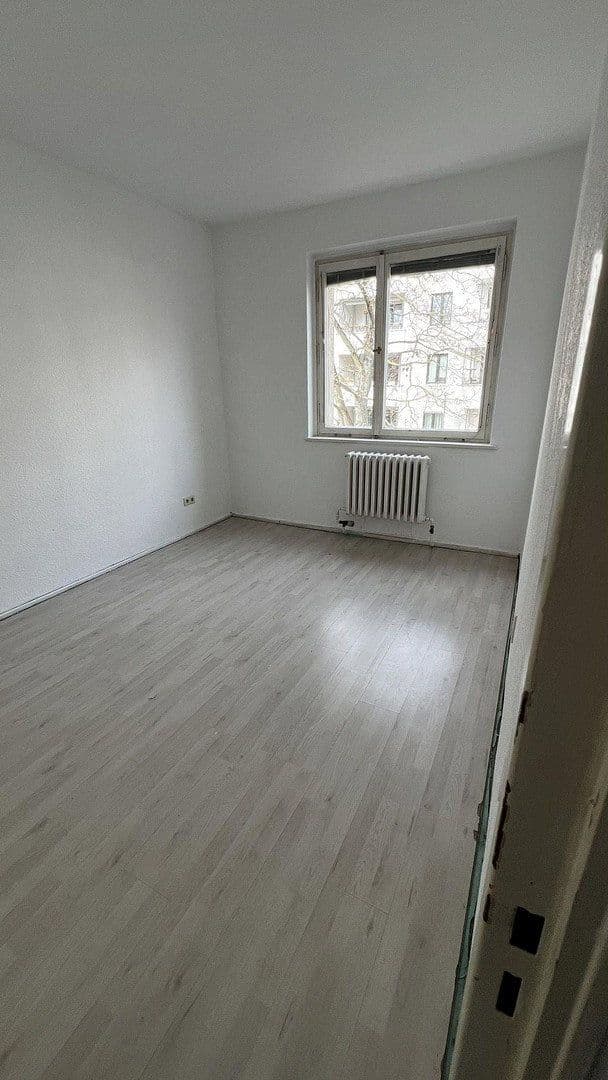 Predaj bytu 3-izbový 71 m², Berlin, Berlín Predaj bytu 3-izbový 71 m², Berlin, Berlín