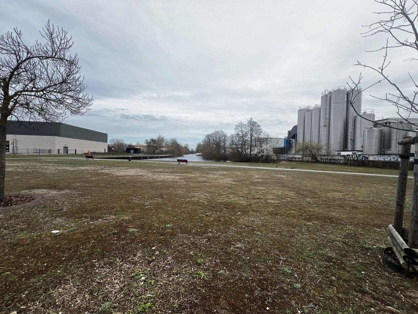 Predaj bytu 3-izbový 71 m², Berlin, Berlín Predaj bytu 3-izbový 71 m², Berlin, Berlín