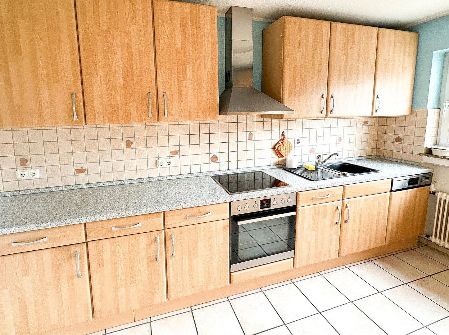 Prenájom bytu 4-izbový 106 m², Neuwied, Porýnie-Falcko Prenájom bytu 4-izbový 106 m², Neuwied, Porýnie-Falcko