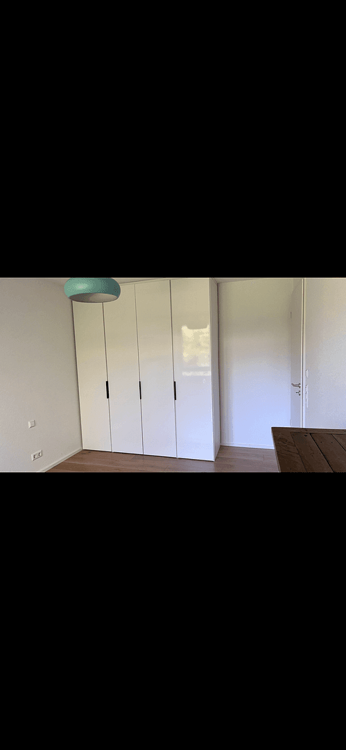 Predaj bytu 4-izbový 87 m², Stuttgart, Bádensko-Wurttembersko Predaj bytu 4-izbový 87 m², Stuttgart, Bádensko-Wurttembersko
