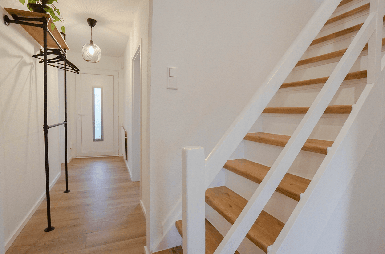 Predaj domu 128 m², pozemek 287 m², Bremerhaven, Brémy Predaj domu 128 m², pozemek 287 m², Bremerhaven, Brémy