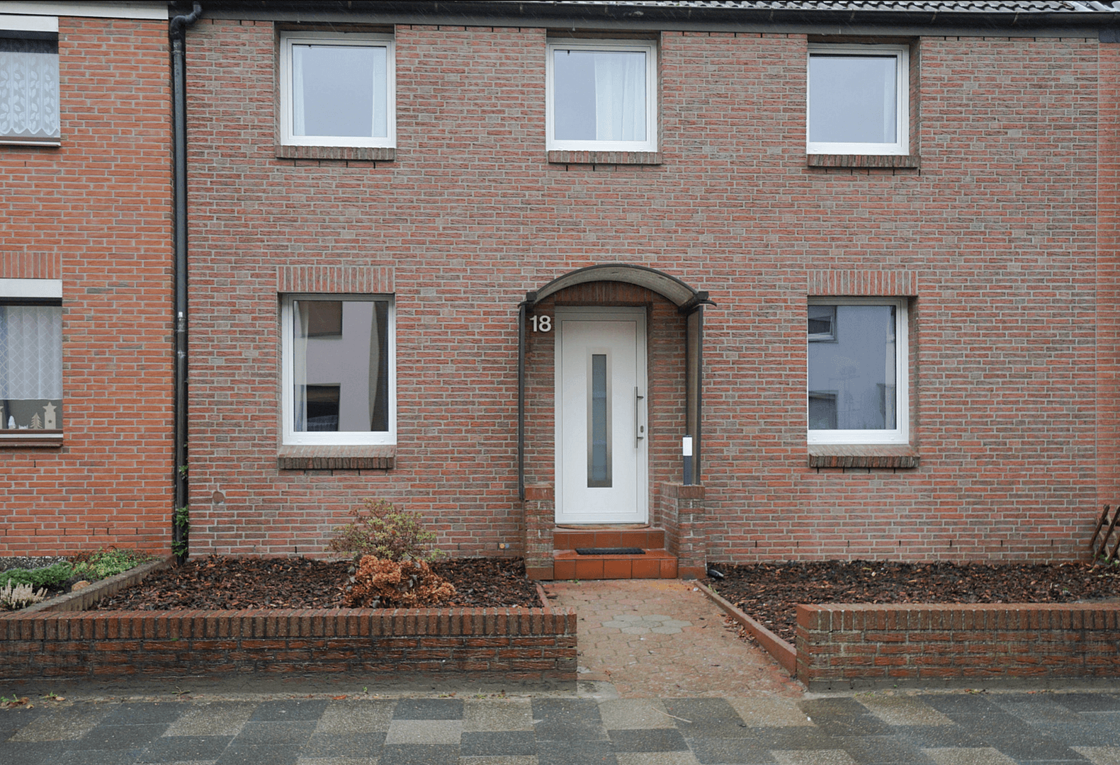 Predaj domu 128 m², pozemek 287 m², Bremerhaven, Brémy Predaj domu 128 m², pozemek 287 m², Bremerhaven, Brémy